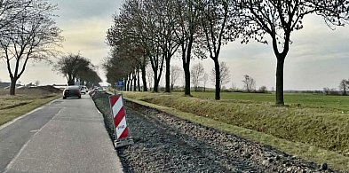 Ruszył remont trasy z Dobrzejowic do Brzegu Głogowskiego. Jest ruch wahadłowy