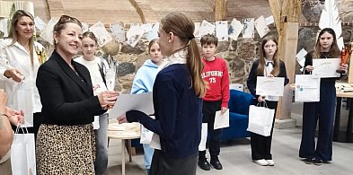 [FOTO] Uczniowie z całego powiatu głogowskiego pisali listy