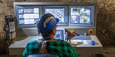 Związkowcy wyliczają nagrodę dla pracowników KGHM :180 proc. pensji