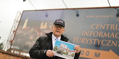 Bilbord nie podoba się radnemu. Ratusz: Kwestia gustu