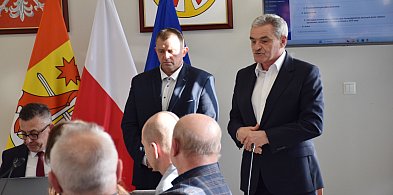 Radni przegłosowali podwyżkę dla wójta