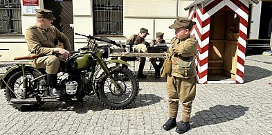 Wojskowy klimat, polowa kuchnia i historyczne smaki w Głogowie
