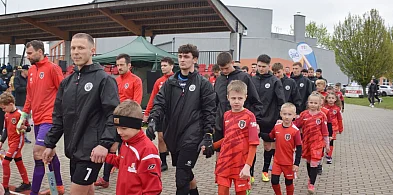 [FOTO] Międzynarodowy mecz w Grębocicach. Sport połączył Polskę i Mołdawię