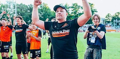 Trener bramkarzy Adam Kania zostaje w Chrobrym na dłużej