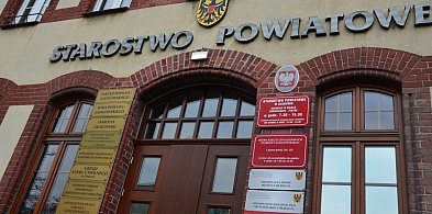Trzeba dołożyć do inwestycji! Starostwo do remontu, ale za większe pieniądze