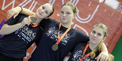 Dziewczyny rozpaliły parkiet w Głogowie! Na koniec medale [FOTO]-173744