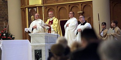[FOTO] To już 25 lat! Wzruszający jubileusz parafii w Głogowie-174855