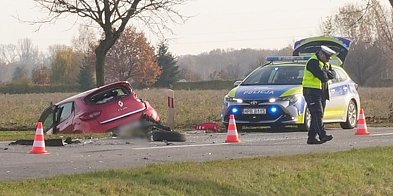 Kolizja pod Głogowem. Dwie karetki na miejscu-176603