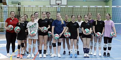 [WIDEO] Siatkarski boom w Głogowie. Trenerka Szymańska: Bijemy rekordy!-177354