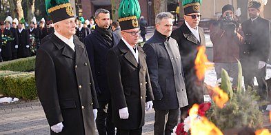 [FOTO] Złożyli kwiaty w 9. rocznicę największej tragedii w KGHM-177522