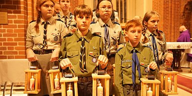 Betlejemskie Światło Pokoju płonie już w Głogowie [FOTO]-178428