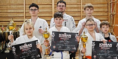 Nasz klub karate z Głogowa z medalami-179701