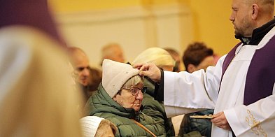 [FOTO] Środa Popielcowa w Głogowie: Potrzebujemy głodu wiary
