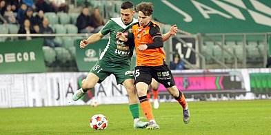 Co za derby! Chrobry walczył do końca, ale sędzia...