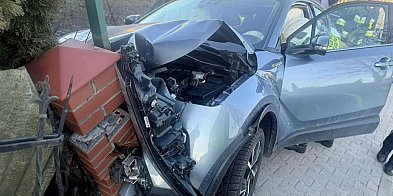 Wypadek na krajówce! Ratownicy w akcji. Jedna osoba ranna