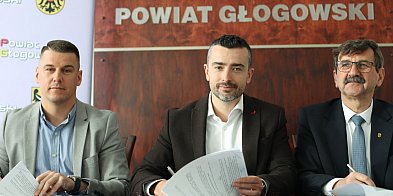 Umowa podpisana. Rusza remont kolejnej drogi w powiecie