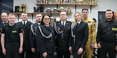 [FOTO] Decyzje zapadły! Strażacy wybrali zarząd, wójt dał prezent