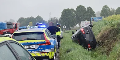Auto dachowało na jerzmanówce