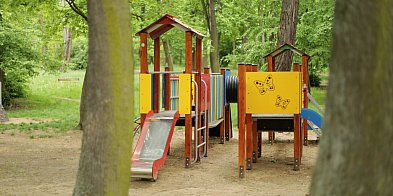 [FOTO] Kolorowa metamorfoza placu zabaw w Głogowie