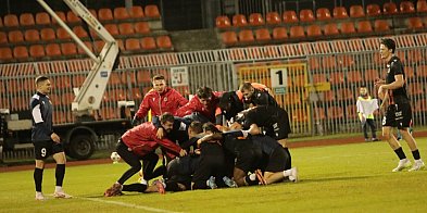 Ależ comeback Chrobrego! Stadion eksplodował, gramy w barażach!