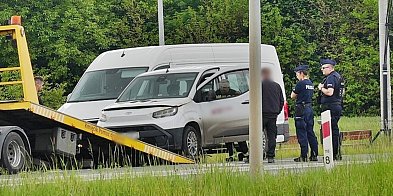 Gorąco pod galerią w Głogowie. Auto się zagrzało