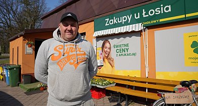 Oni wciąż sprzedają. Lokalni sprzedawcy się nie poddają!