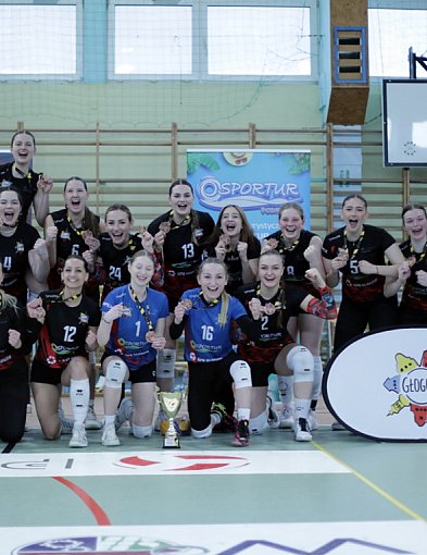 [FOTO] Co za radość! Brązowe medale dla siatkarek z Głogowa