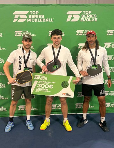 Trzy medale w Hiszpanii! Głogowianin błyszczy na starcie prestiżowego cyklu