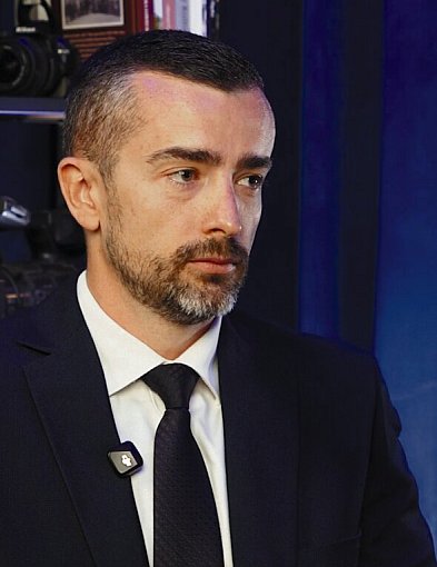 [WIDEO] Starosta Michał Wnuk: Ten krawat nie zrobi ze mnie sztywnego samorządowca