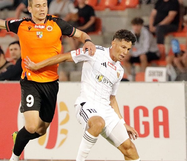 Wysoka stawka meczu Chrobrego z Polonią - 178023