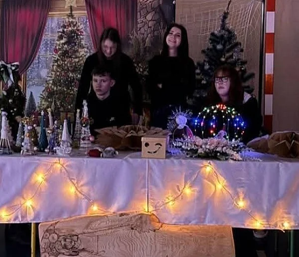 Świąteczny Kiermasz w  szkole w Białołęce-178659