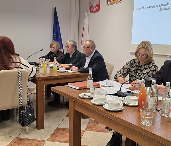 Gmina Żukowice stawia na inwestycje i rozwój-179497