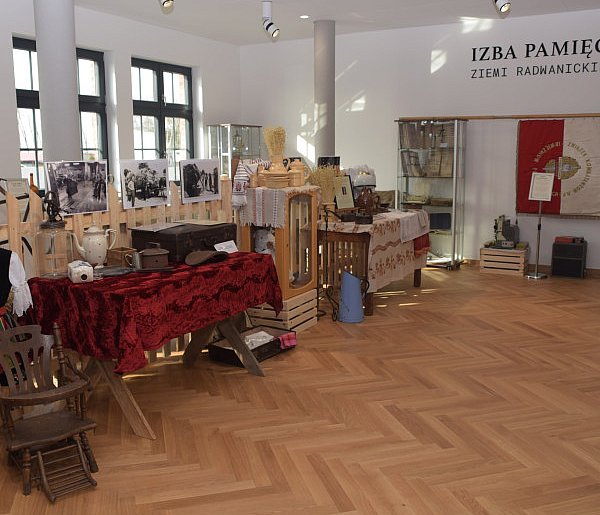 Tłumy na otwarciu Roszarni. Nowe centrum usług społecznych już po odbiorze społecz