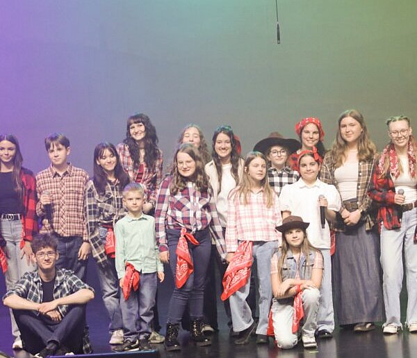 [FOTO] Głosy pełne serca. Studio Talentów zaśpiewało dla Amelii