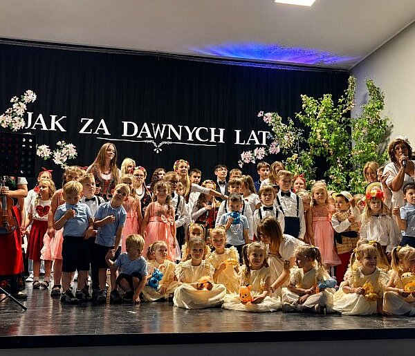 „Jak za dawnych lat” – Gala „Utalentowani” zachwyciła publiczność w Przedmościu