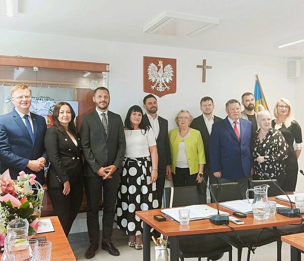 Rada gminy Głogów jednogłośnie udzieliła wójtowi wotum zaufania i absolutorium