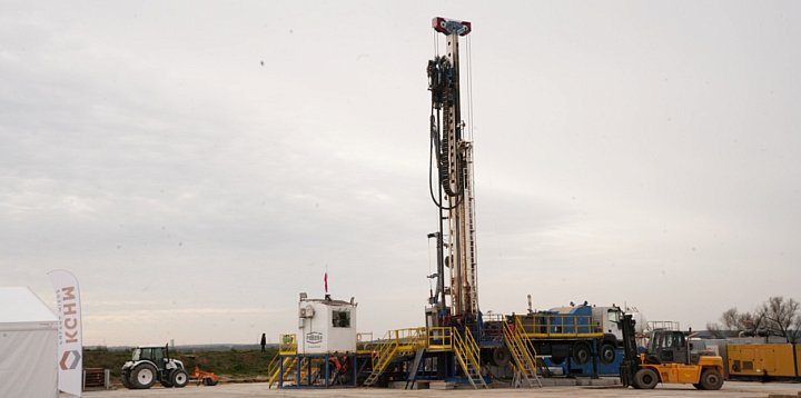 Wiercenie szybów w KGHM? Kosmiczna precyzja! [FILM-176783