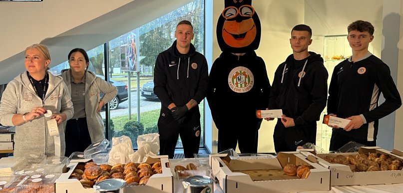 Piękna akcja charytatywna w KGHM! Pracownicy kupują pączki i pomagają [WIDEO]