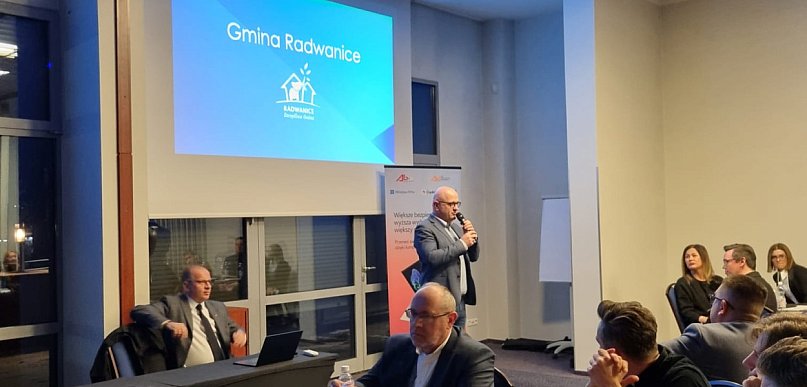 Wójt gminy Radwanice promuje ofertę inwestycyjną podczas Legnickich Spotkań Biznes