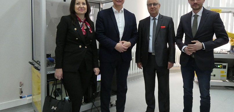 Kompetencje przyszłości bliżej nas. W Legnicy otwarto Laboratorium STEAM