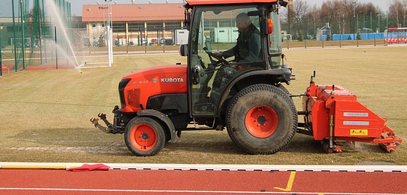 Jutro wielka premiera stadionu. Dąb zagra z Pogonią [FOTO]