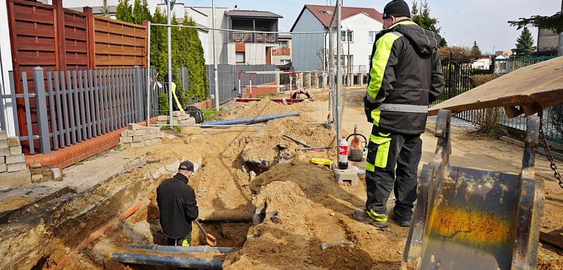 Pogoda sprzyja na Kościuszki. Trwa przebudowa ulic na głogowskim osiedlu