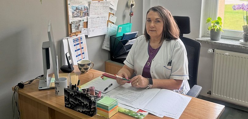 Szczęśliwi nie liczą lat. Głogowska fizjoterapeutka od pół wieku