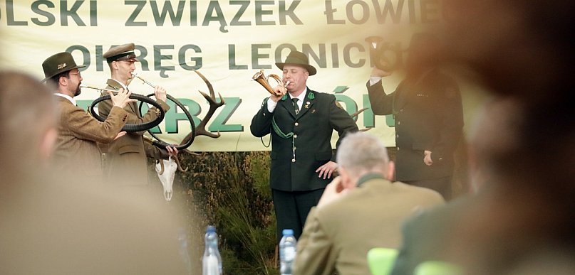 [FOTO] Myśliwskie sygnały i leśne tradycje w głogowskiej szkole