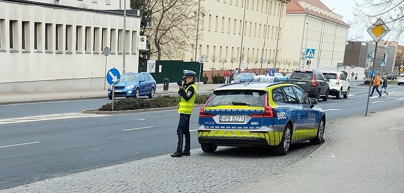 Burza o zatoczkę autobusową w Głogowie. Mandat się należy, ale nie policji