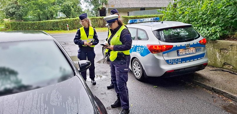 Wpadali jeden po drugim. Trzech kierowców bez prawa jazdy