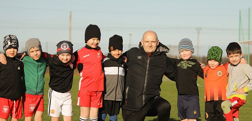 [WIDEO] Tu zaczyna się piłkarska przygoda! Trwa rekrutacja do klubu