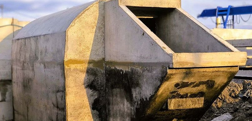 Piwniczka ogrodowa betonowa - jakie zalety mają betonowe ziemianki w ogrodzie?