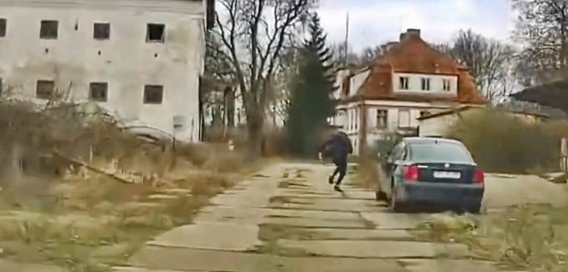 Pościg w Grębocicach. Dopadli uciekiniera! [WIDEO]