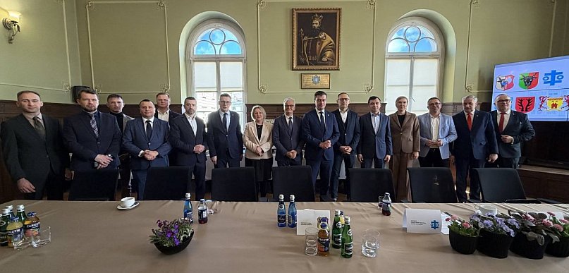 Samorządy jednoczą siły dla rozwoju S12